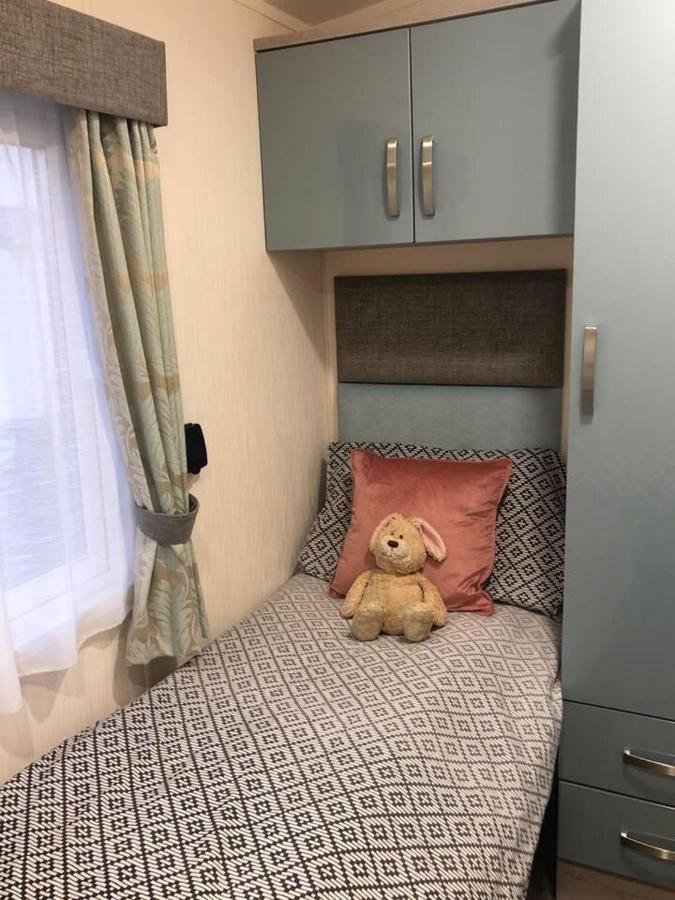 Superior 6 berth holiday home in Suffolk Saxmundham Exterior foto